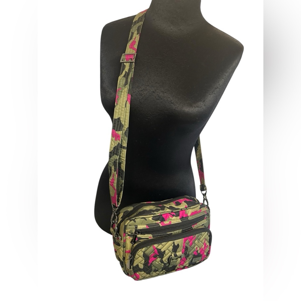 LUG Carousel Convertible Camo Green Pink Crossbody or to a Belt Bag Travel Purse - Picture 6 of 16